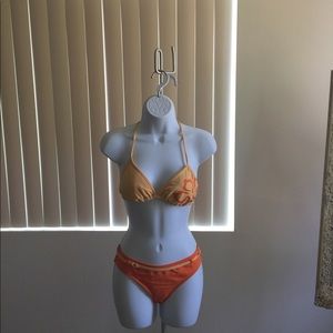 Tropical 🏝 orange and cream Bikini